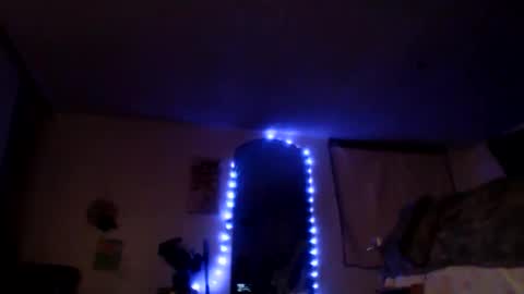 Snapshot of sugardickjr chatting on December 16, 9:36 am Sugardickjrs online show from December 16, 9:36 am