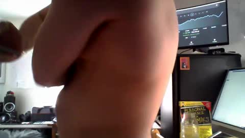 Snapshot of sugardotdom chatting on April 17, 4:54 pm Sugar online show from April 17, 4:54 pm