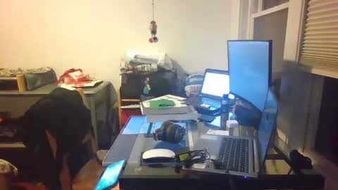 Snapshot of sugardotdom chatting on May 24, 1:10 am Sugar online show from May 24, 1:10 am