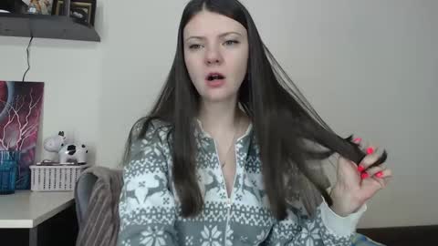 SugarTati online show from November 2, 7:05 pm