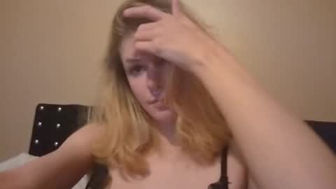 Ophelia online show from November 22, 10:31 pm