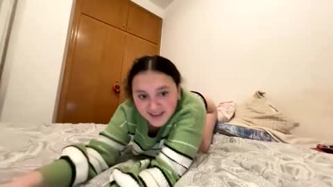 SulaySpain online show from December 5, 6:15 pm