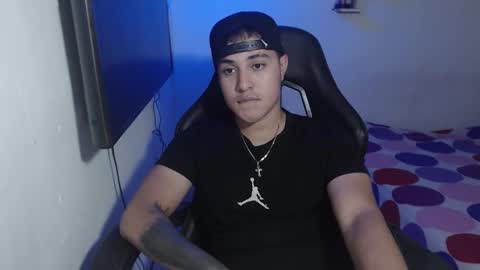 sully50126 online show from October 16, 4:02 am