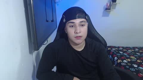 sully50126 online show from October 19, 4:57 am