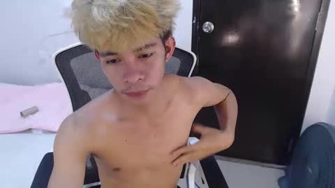 Snapshot of sultry_charls chatting on November 3, 9:32 am sultry_charls online show from November 3, 9:32 am