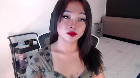 sultry cyramore online show from October 3, 5:37 am