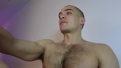 Snapshot of sultryandrewww chatting on November 10, 1:54 pm sultryandrewww online show from November 10, 1:54 pm