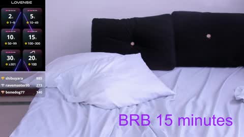 Nicolle  online show from December 6, 7:01 pm