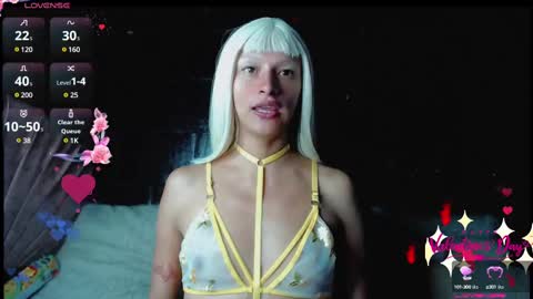 Snapshot of summer__xo chatting on February 15, 5:09 am Summer online show from February 15, 5:09 am