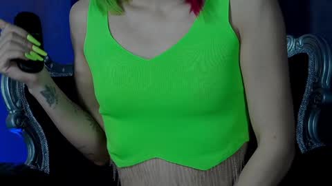 Snapshot of summer_quinn_ chatting on January 13, 8:58 am Deea online show from January 13, 8:58 am