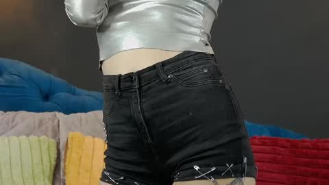 Snapshot of summer_quinn_ chatting on January 14, 8:31 am Deea online show from January 14, 8:31 am