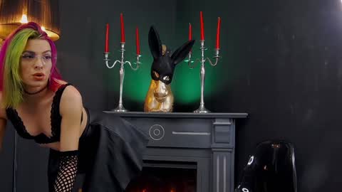 Snapshot of summer_quinn_ chatting on January 17, 9:17 pm Deea online show from January 17, 9:17 pm