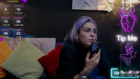 Snapshot of summer_quinn_ chatting on February 7, 10:19 am Deea online show from February 7, 10:19 am