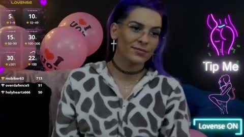 Snapshot of summer_quinn_ chatting on February 15, 9:27 am Deea online show from February 15, 9:27 am