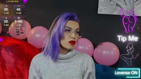 Snapshot of summer_quinn_ chatting on February 19, 6:55 am Deea online show from February 19, 6:55 am