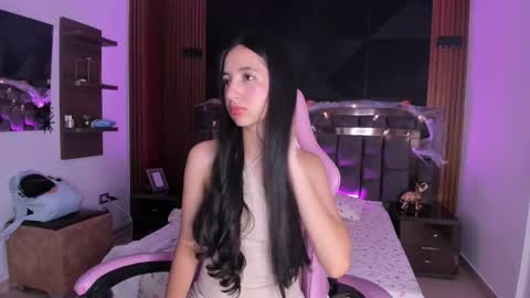 Snapshot of summer_rouge chatting on October 20, 11:32 am Summer Rouge online show from October 20, 11:32 am