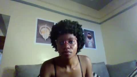 Snapshot of summerbuddy chatting on January 5, 4:36 am summerbuddy online show from January 5, 4:36 am