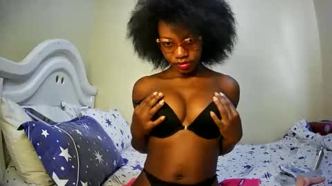 Snapshot of summerbuddy chatting on March 5, 5:07 am summerbuddy online show from March 5, 5:07 am