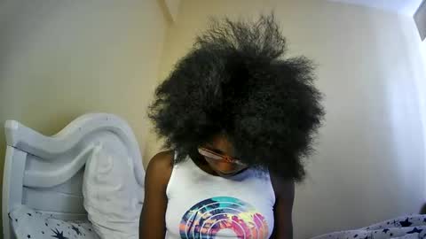 Snapshot of summerbuddy chatting on March 7, 11:40 am summerbuddy online show from March 7, 11:40 am