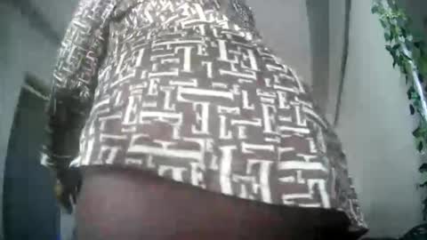 Snapshot of summerbuddy chatting on November 7, 1:44 pm summerbuddy online show from November 7, 1:44 pm