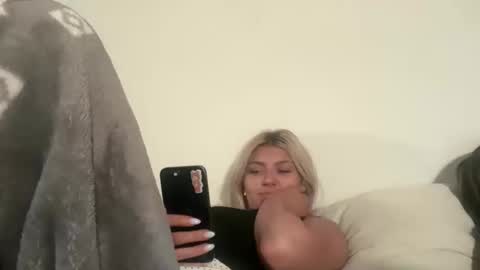 summerclarke2 online show from September 23, 5:27 pm