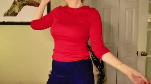 Snapshot of summerishotter chatting on December 5, 3:09 pm Amber online show from December 5, 3:09 pm