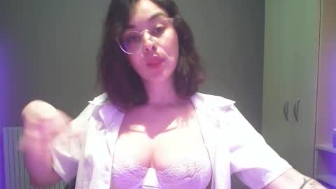 Snapshot of summerprints chatting on November 4, 7:35 pm Summer online show from November 4, 7:35 pm