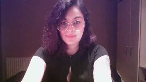 Snapshot of summerprints chatting on November 18, 7:40 pm Summer online show from November 18, 7:40 pm