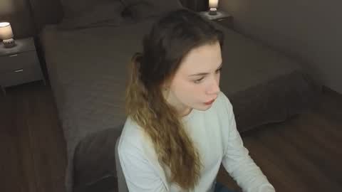 Snapshot of sundayferrigno chatting on December 14, 4:18 am Angella online show from December 14, 4:18 am