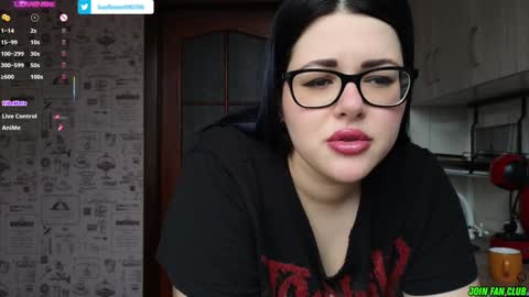 Snapshot of sunflower0907 chatting on January 29, 9:44 am Tina. Im topless model online show from January 29, 9:44 am