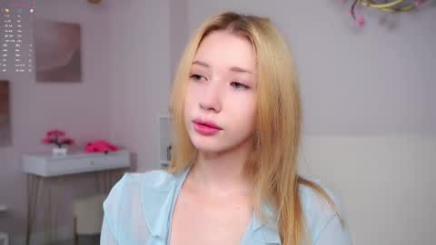 Snapshot of sunnmoonn chatting on March 4, 3:18 pm Lily online show from March 4, 3:18 pm