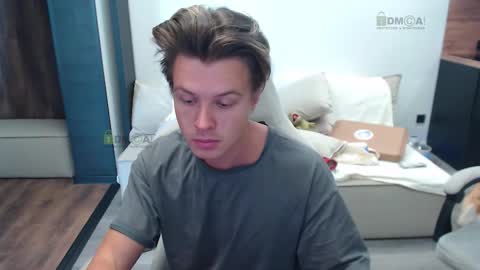 Alice and Sergey online show from October 2, 8:21 am