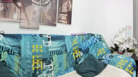 Snapshot of sunny__sammy chatting on November 17, 1:22 am Sammy online show from November 17, 1:22 am