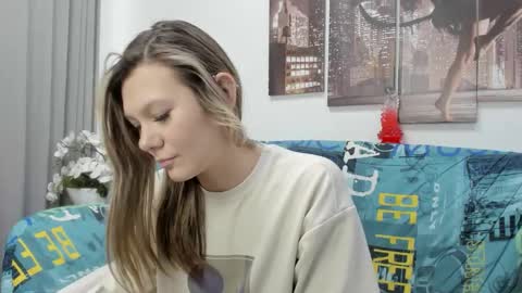 Snapshot of sunny__sammy chatting on November 24, 1:16 am Sammy online show from November 24, 1:16 am