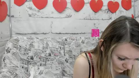 Snapshot of sunny__sammy chatting on December 2, 3:34 am Sammy online show from December 2, 3:34 am