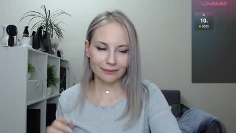 Naomi online show from January 4, 12:48 am