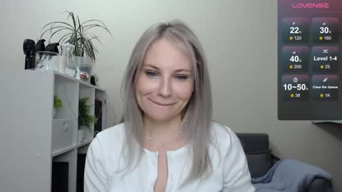 Naomi online show from January 8, 2:46 am