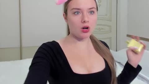 Vanessa online show from December 22, 6:43 am