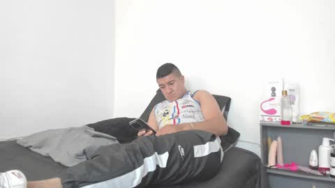 Snapshot of sunnyandevan chatting on December 4, 5:22 pm Christian Vanessa online show from December 4, 5:22 pm