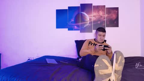 Snapshot of sunnyandevan chatting on November 30, 9:30 pm Christian Vanessa online show from November 30, 9:30 pm