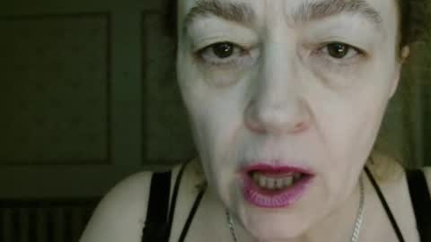 Snapshot of sunnyattic chatting on September 16, 7:04 pm sunnyattic online show from September 16, 7:04 pm