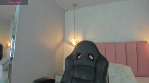  S U N N Y online show from January 16, 11:58 am