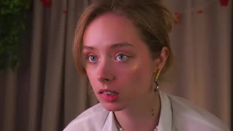 Helga online show from December 5, 12:08 am