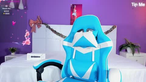      online show from January 30, 1:53 pm