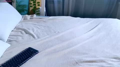 Snapshot of sunnyrisha chatting on September 23, 5:10 am Risha online show from September 23, 5:10 am