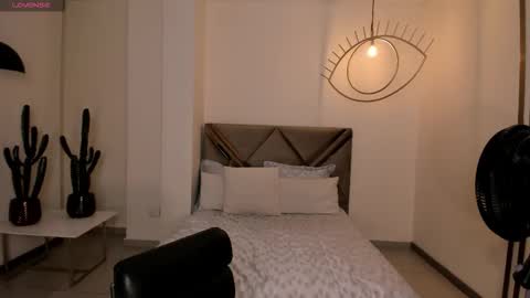 Sunny Rivers online show from September 18, 6:54 pm