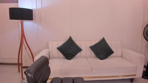 Sunny Rivers online show from October 10, 7:02 pm