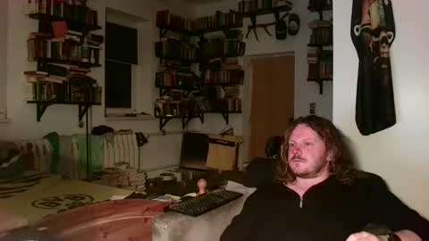 Snapshot of sunr1sa chatting on November 4, 9:47 pm sunr1sa online show from November 4, 9:47 pm