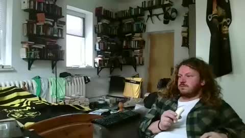 Snapshot of sunr1sa chatting on November 8, 7:41 am sunr1sa online show from November 8, 7:41 am