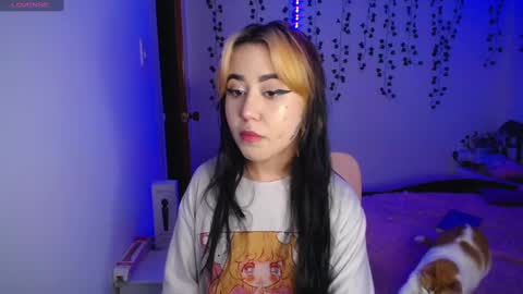Snapshot of sunset_pienk chatting on December 7, 1:36 am Sunset online show from December 7, 1:36 am
